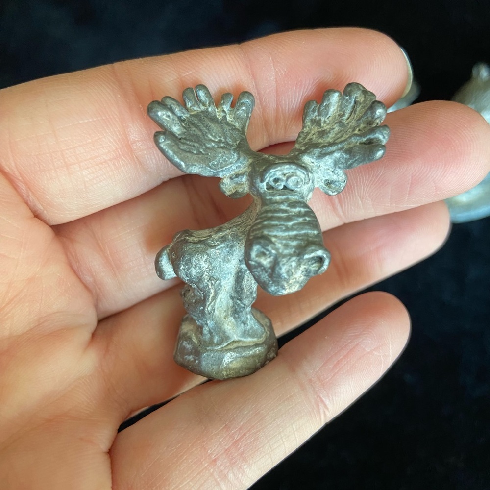 Lot of 5 Michael Ricker Pewter Sculpture Animals Moose Cat Dog Lion Squirrel - Picture 4 of 11